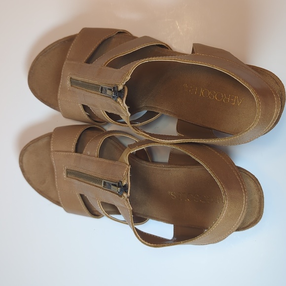 Aerosoles Tan Wedge Zipper Sandals Size 8 - Picture 7 of 11